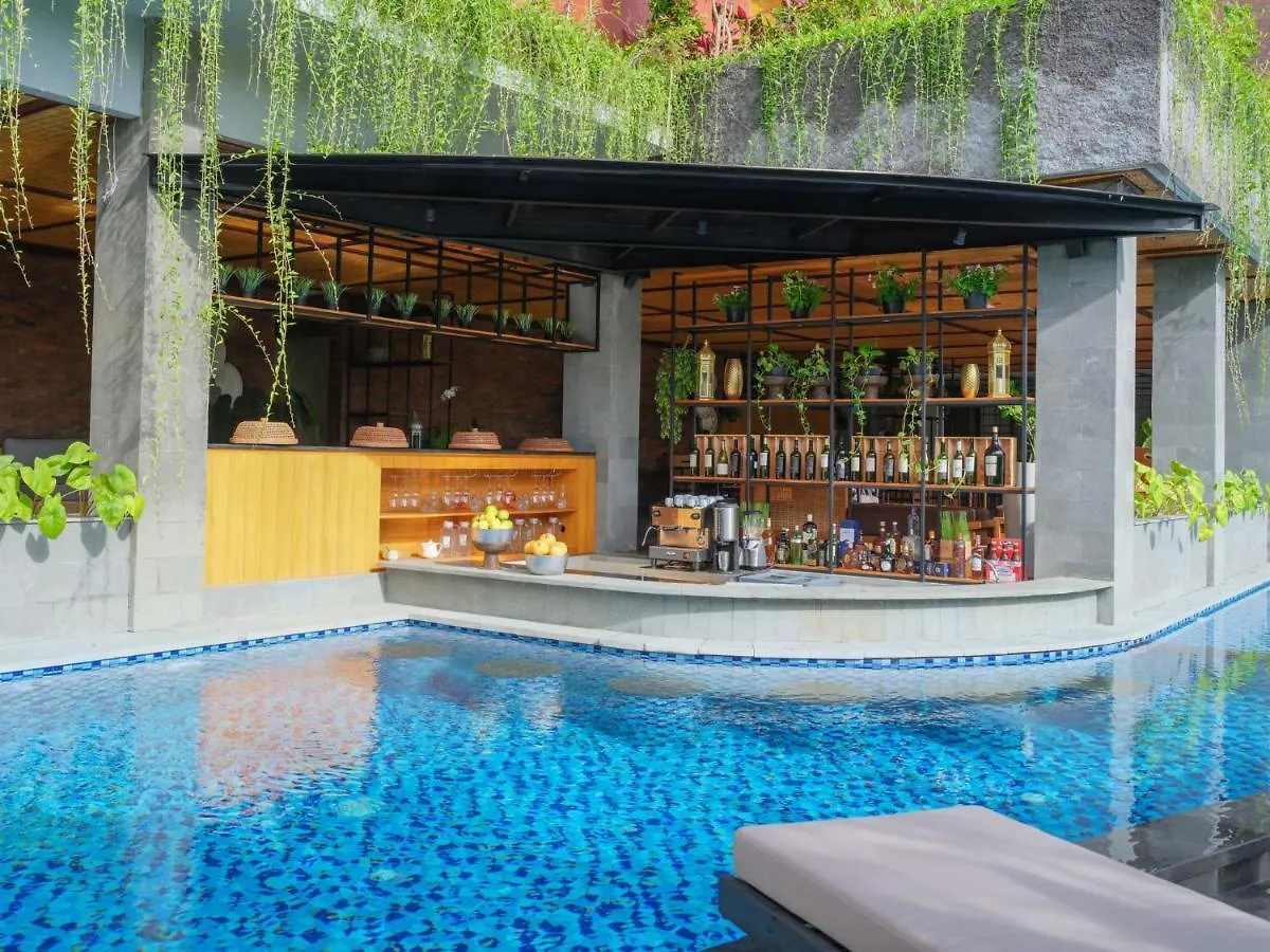 Kayumas Seminyak Resort 4*, Семиньяк Индонезия