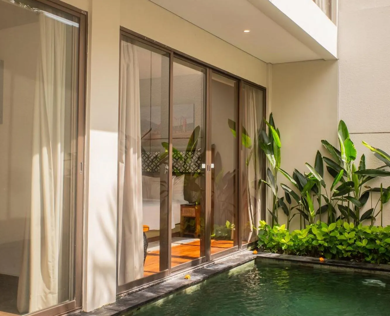 Kayumas Seminyak Resort Hotel