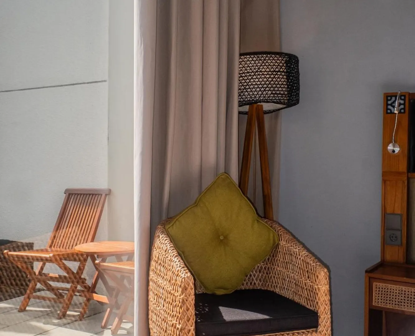 Kayumas Seminyak Resort